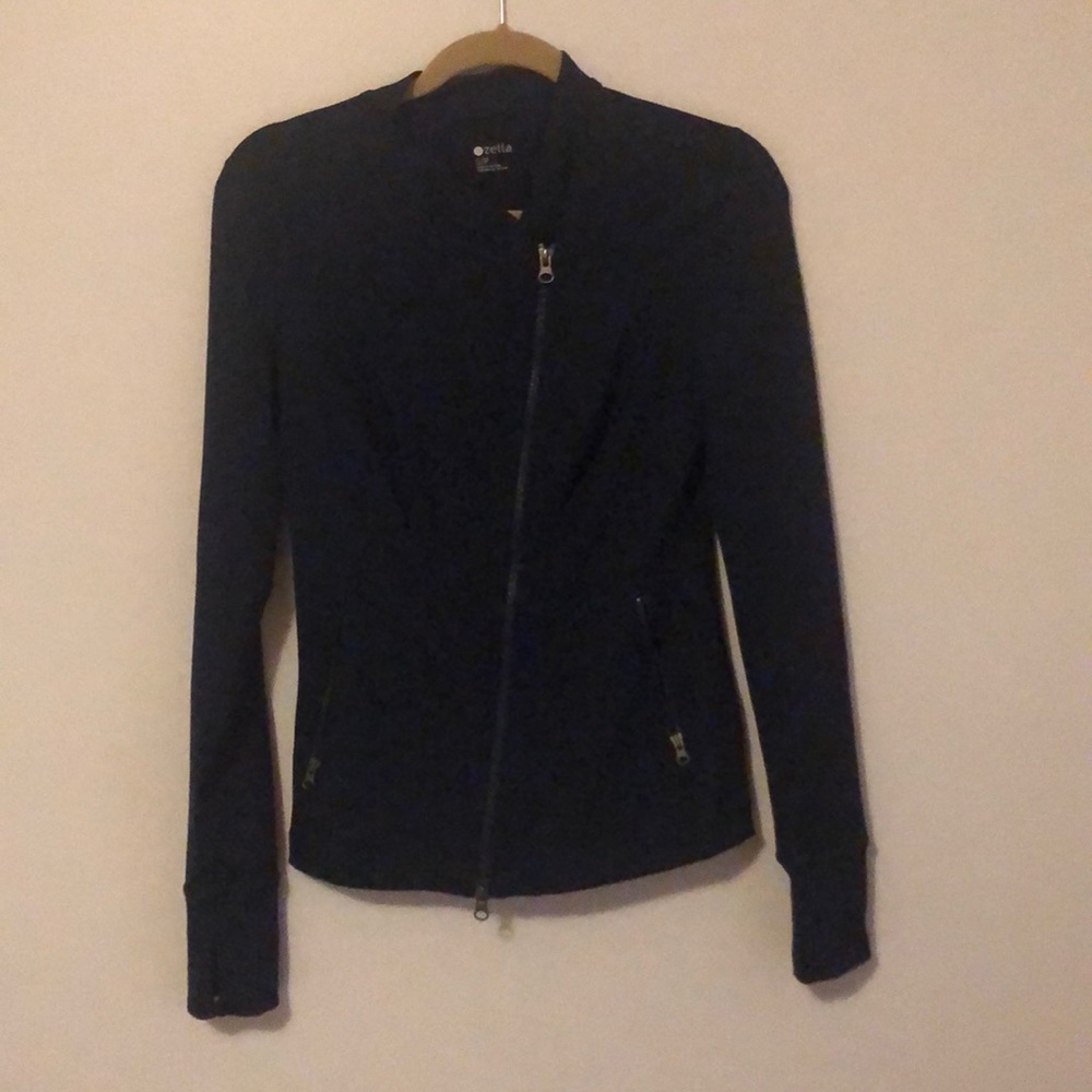 Zippered sports jacket